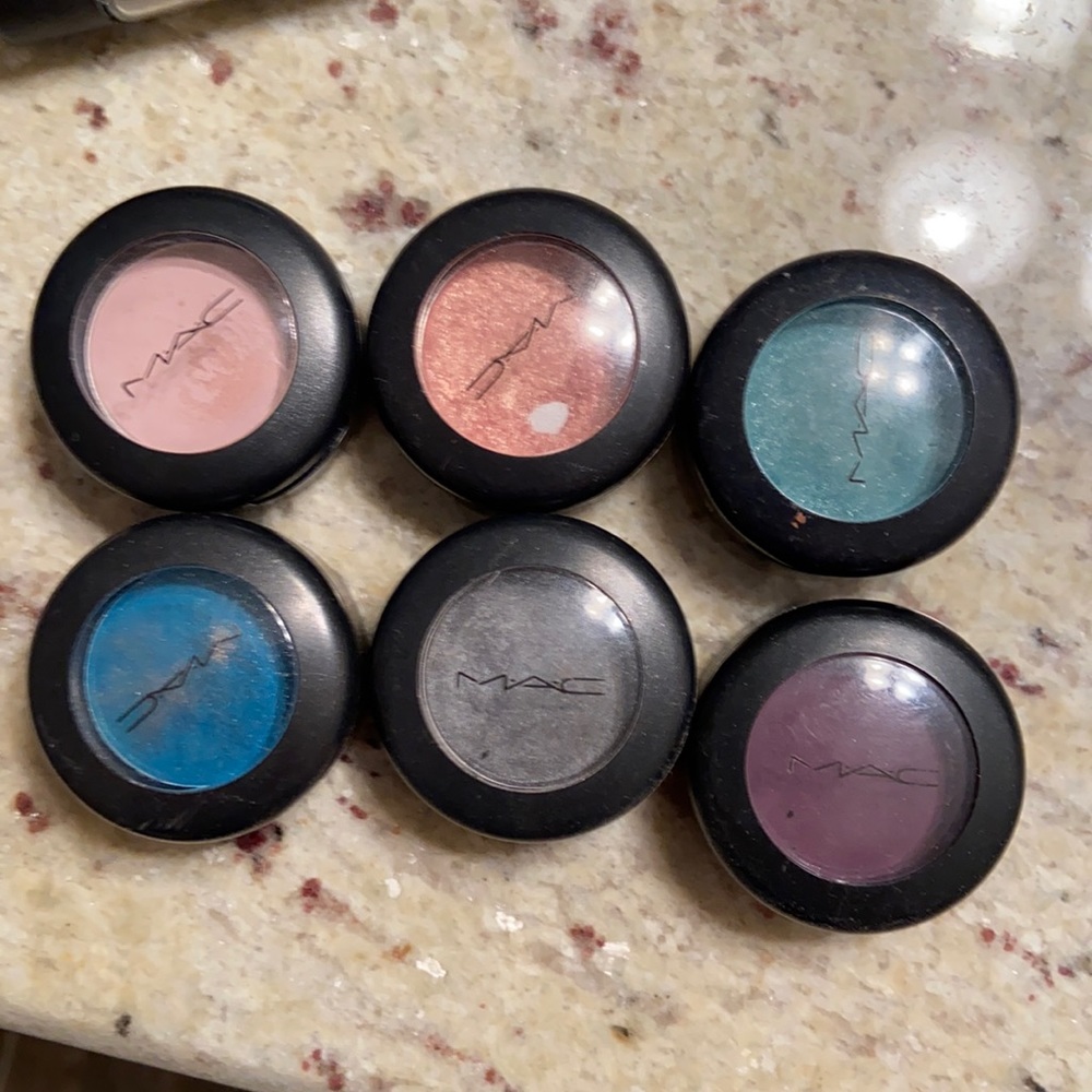 Mac eyeshadow